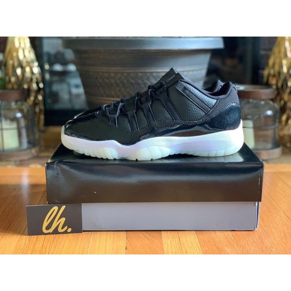Size 10 Air Jordan Retro 11 Low "72-10" - Picture 1 of 6